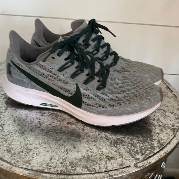 NIKE | AIR ZOOM PEGASUS 36 Michigan State MSU | 8 - Picture 1 of 9
